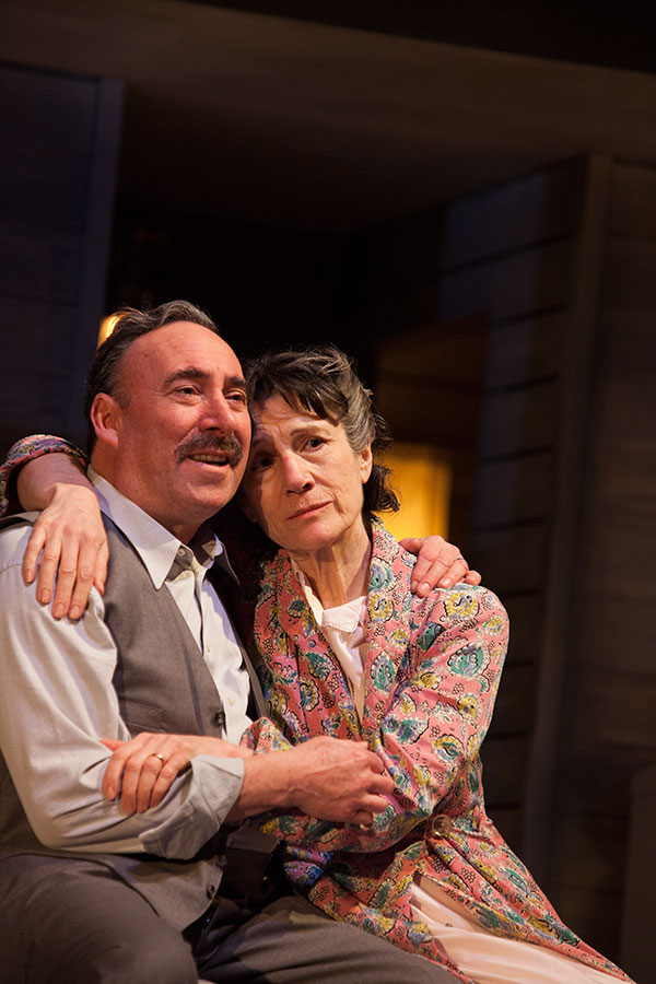 THEATRE REVIEW: Death of a Salesman – RSC – Duke of York’s Theatre