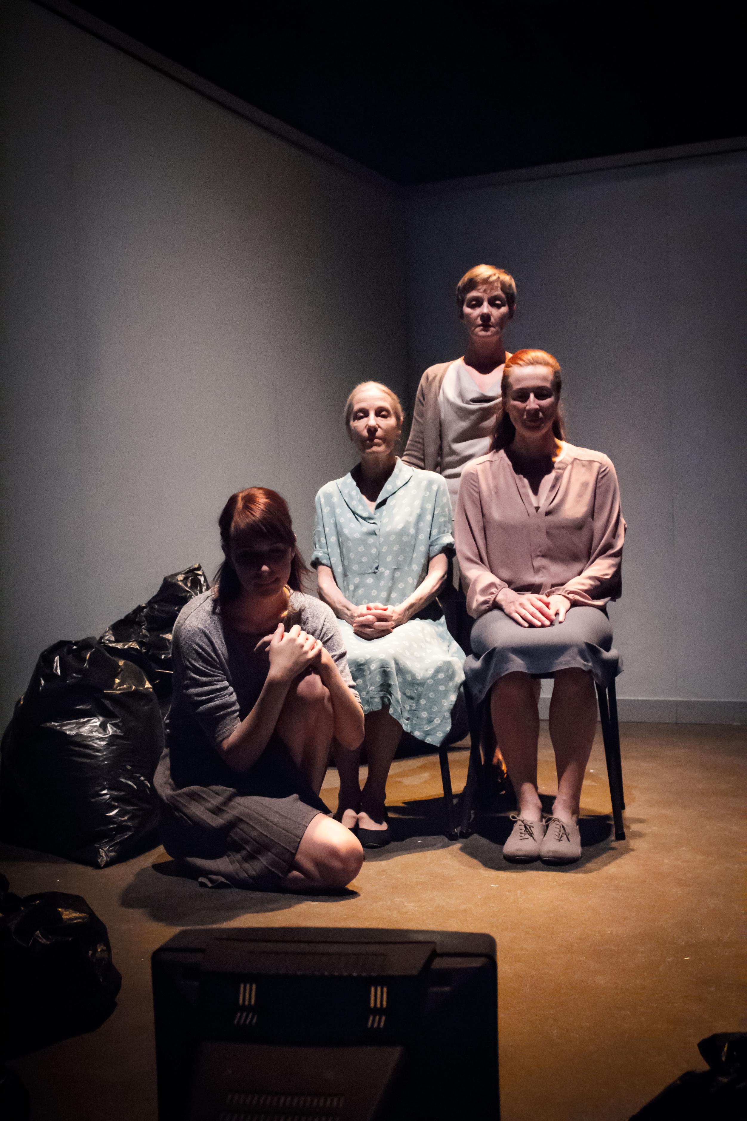 THEATRE REVIEW: LIPPY – MayFest – Bristol Old Vic