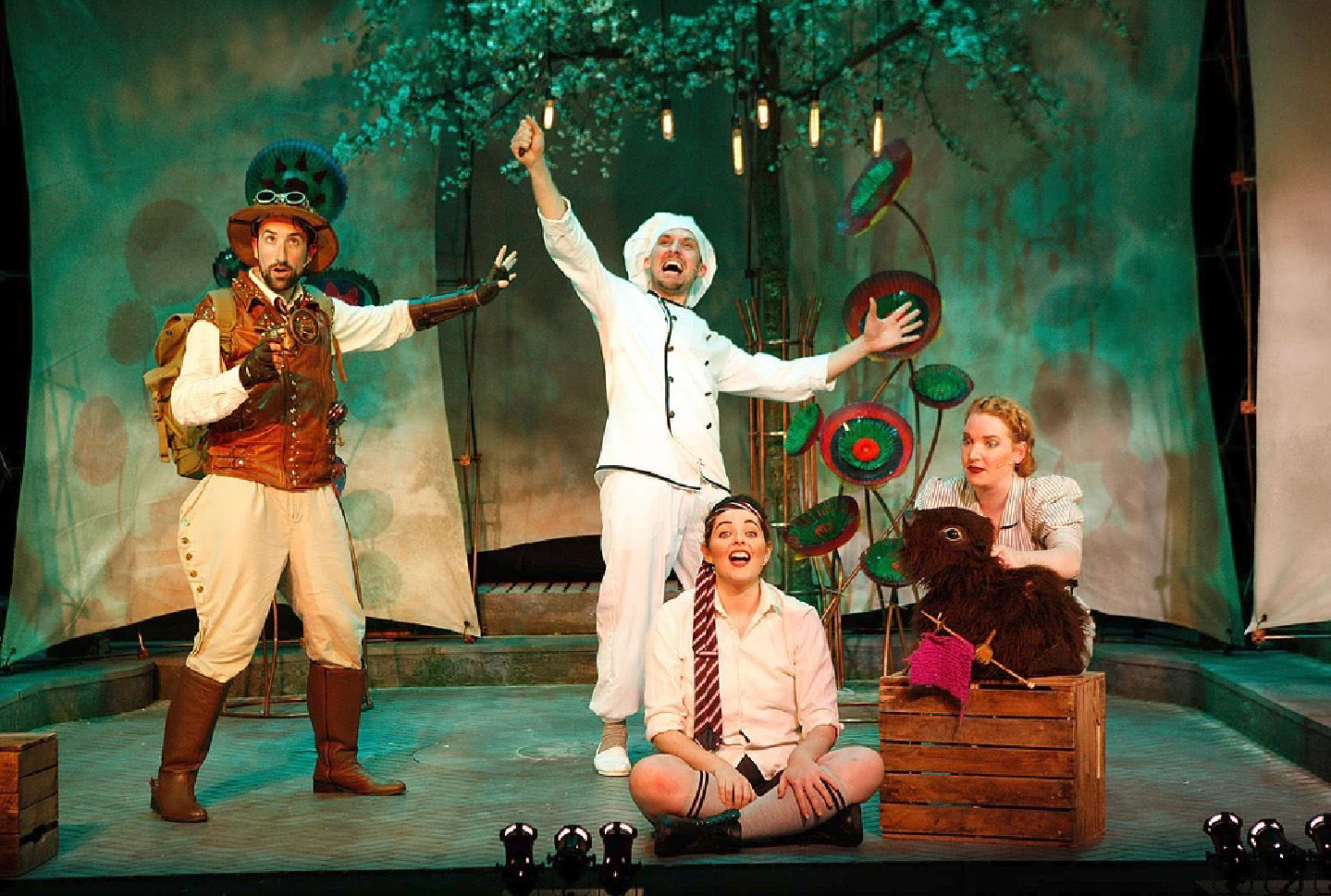 THEATRE REVIEW: The Hunting of the Snark – Vaudeville Theatre
